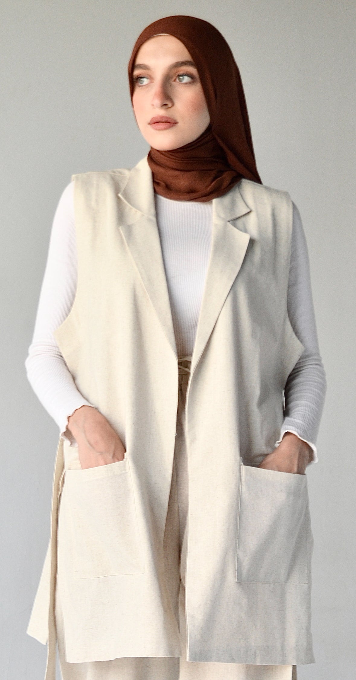Cut linen blazer