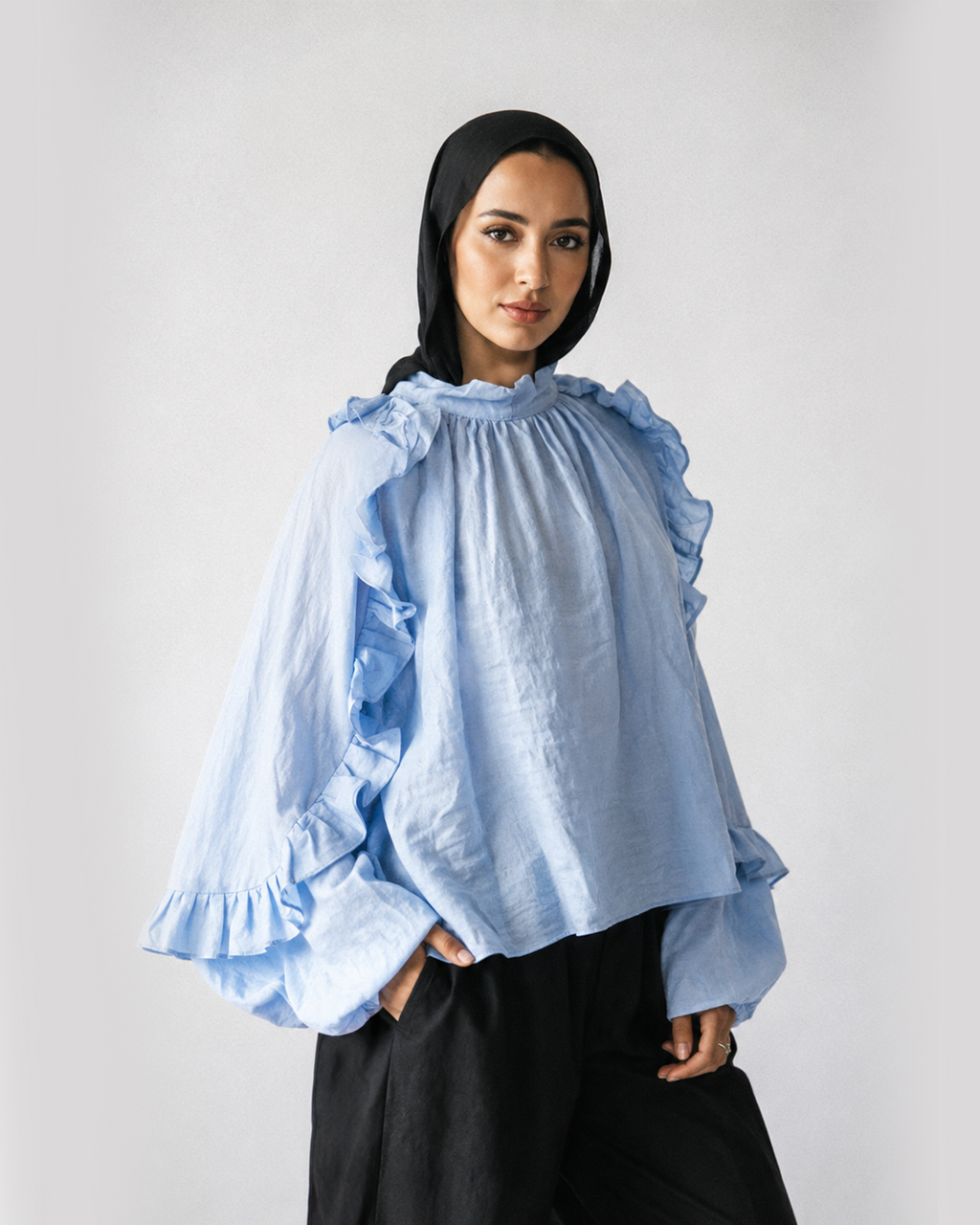 Miral linen ruffle blouse babyblue